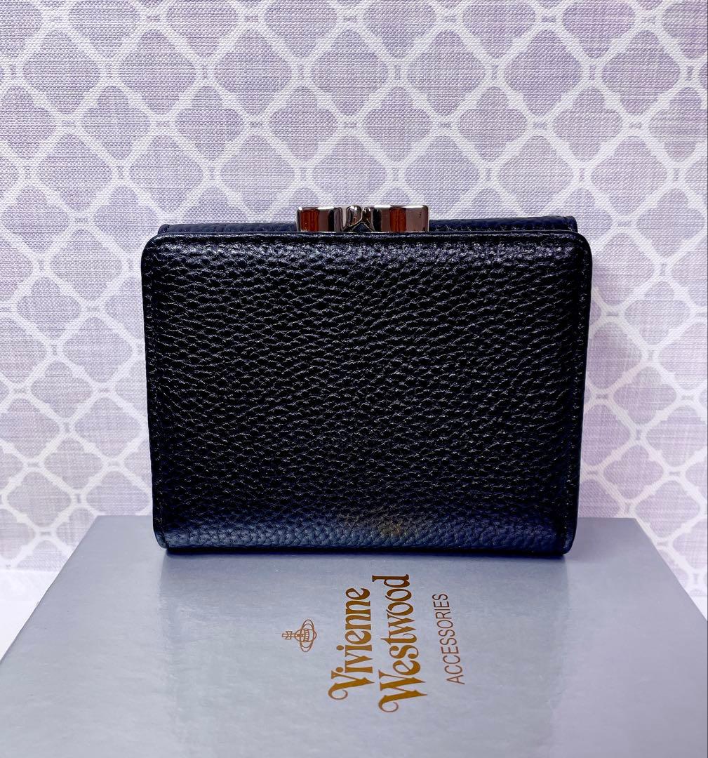 最新✨️ショッパー付】新品 ヴィヴィアン・ウエストウッド 三折財布
