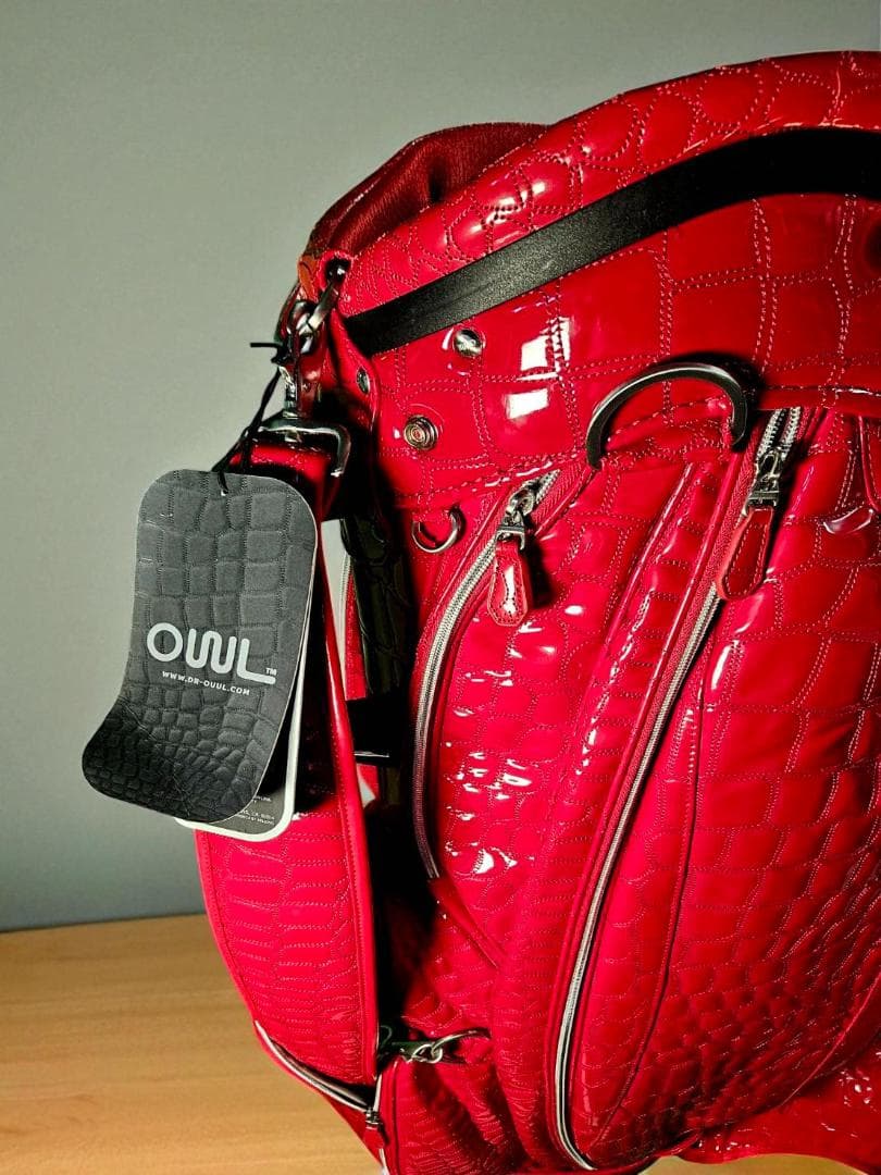 送料無料/新品未使用 OWL エナメル高級ワニ柄型押しゴルフバッグ