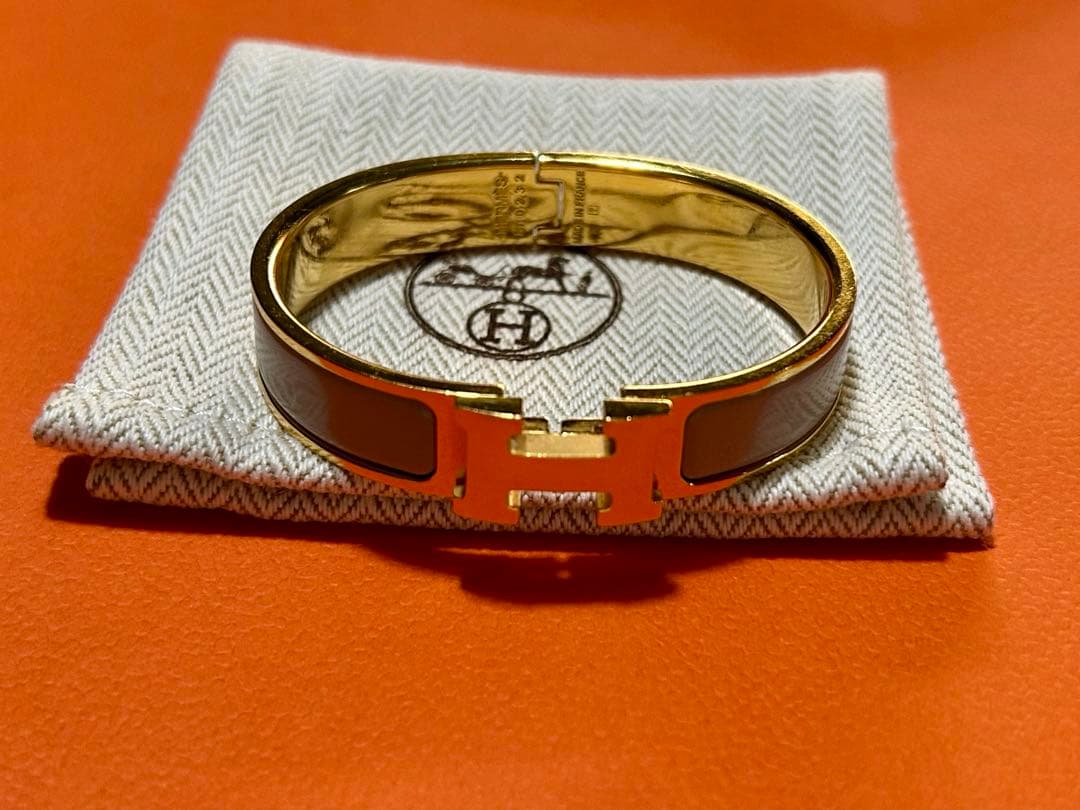 エナメルブレスレット 《クリックH》