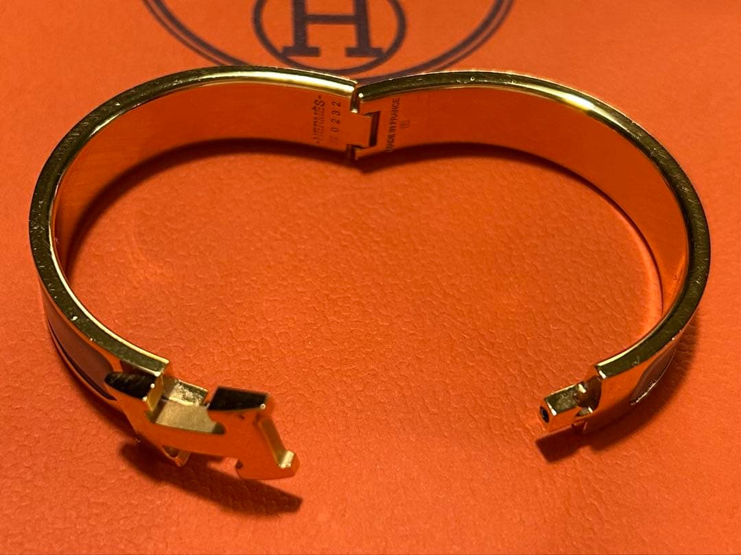 エナメルブレスレット 《クリックH》