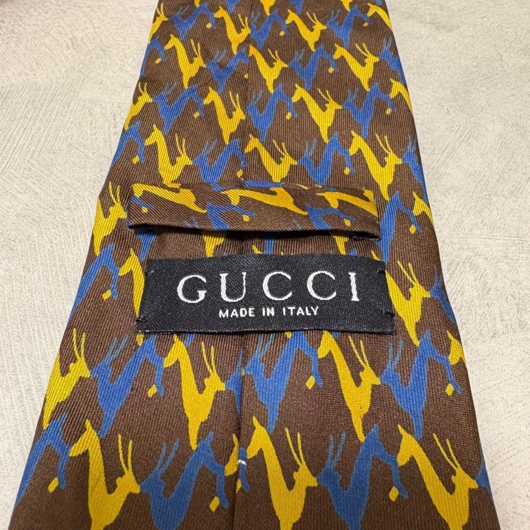 美品 GUCCI グッチ シルク 100％ ブラウン 茶色 総柄 鹿 シカの通販