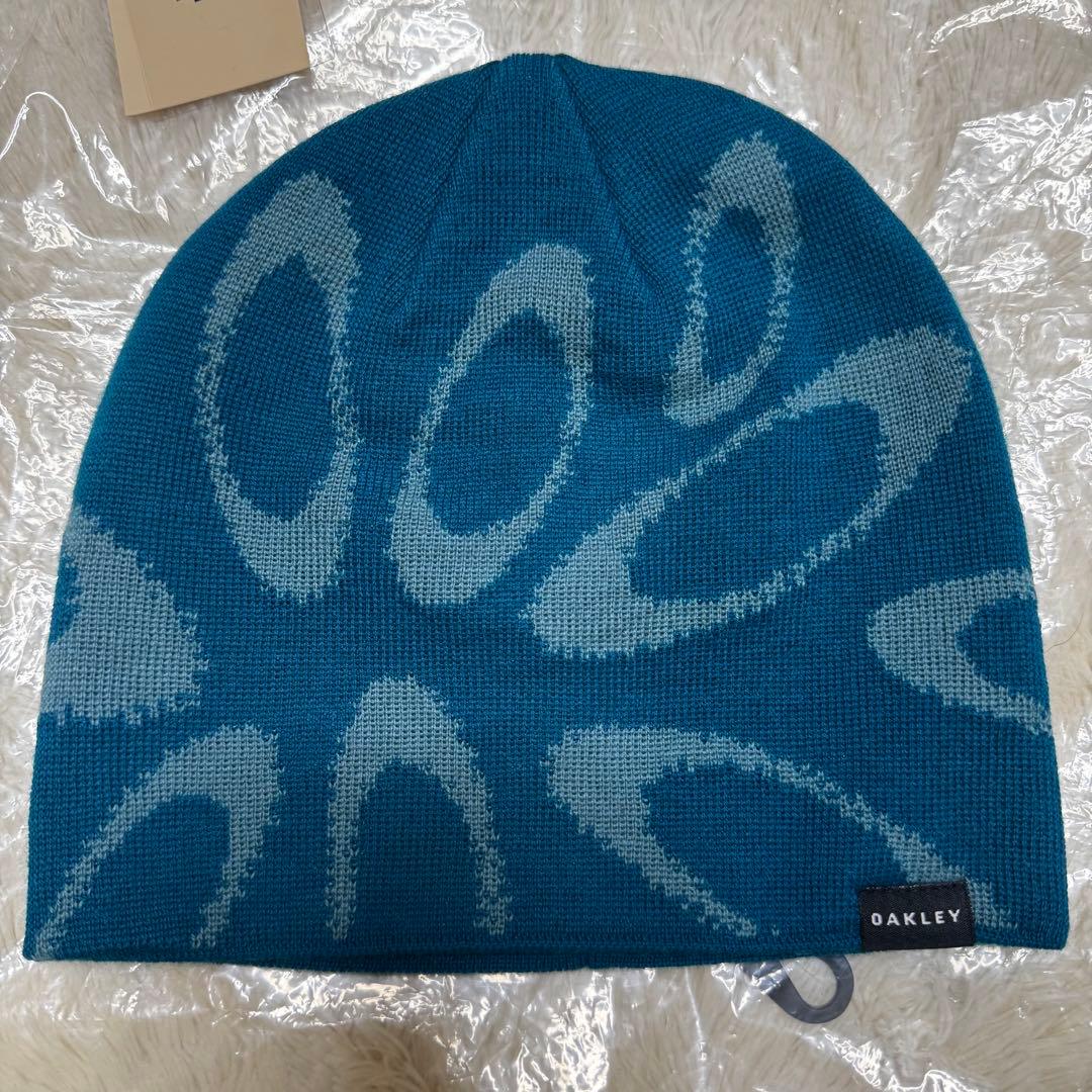 【新品】OAKLEY オークリー ビーニー ニット帽　ブルー OAKLEY オークリー men's メンズ ポンポン ニット帽 ビーニー beanie