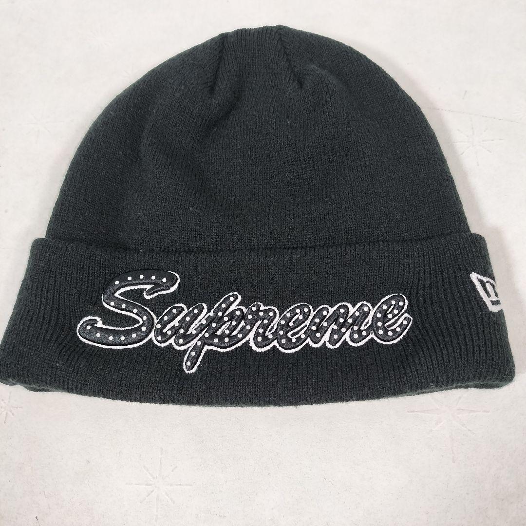 【18FW】Supreme×New Era Script Beanie Supreme New Era Script Beanie (FW18) - $38