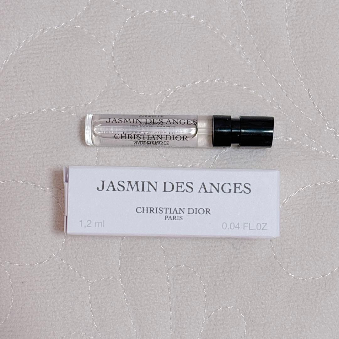 JASMIN DES ANGES 1.2ml 香水 - メルカリ