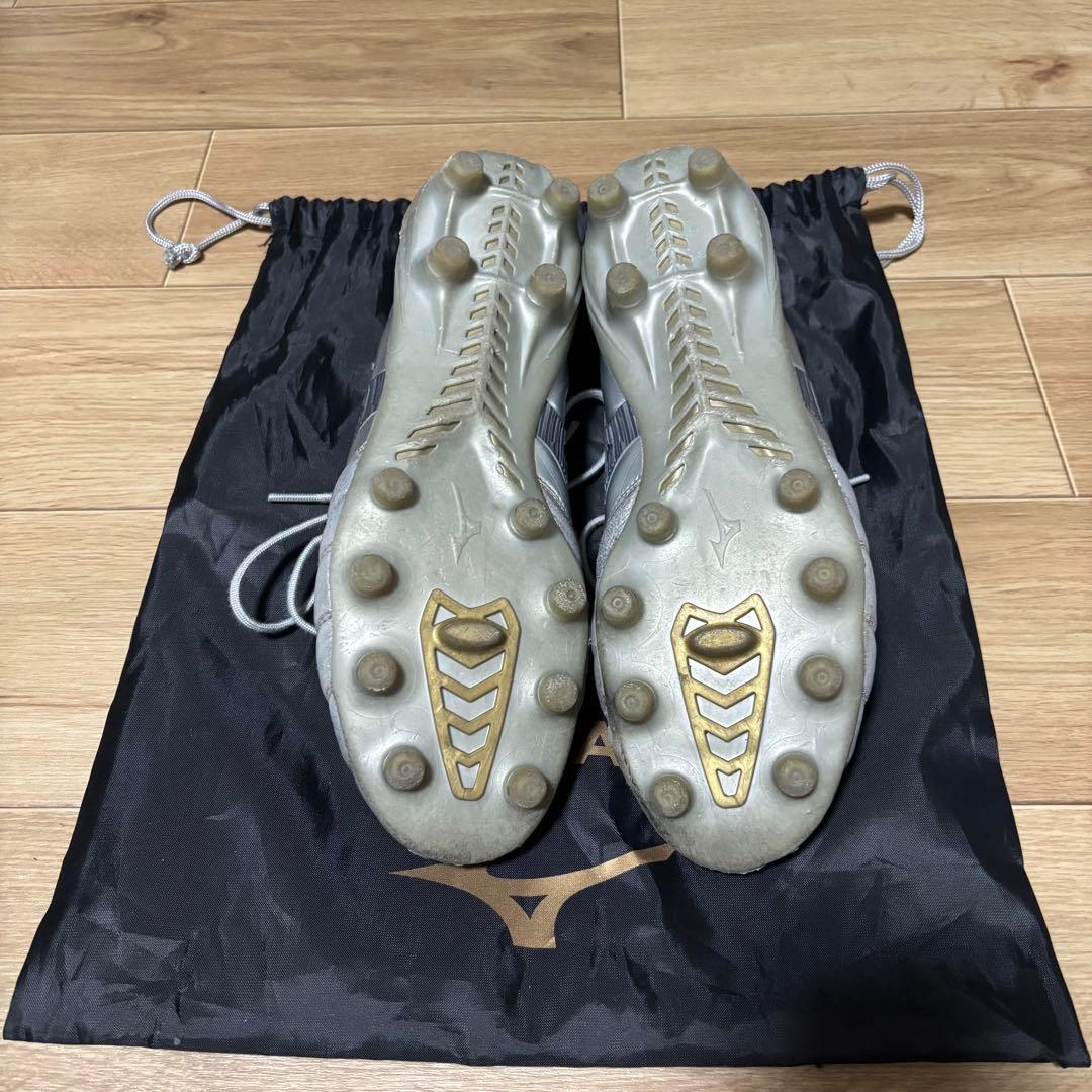Mizuno サッカーシューズ スパイク シルバー 収納袋 - メルカリ