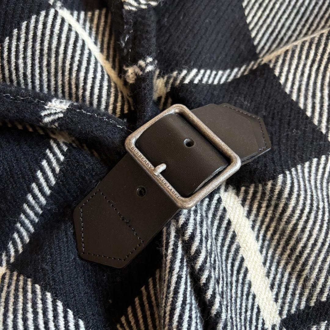 BURBERRY BLUE LABEL フード付き ポンチョ ストール ロゴ刺繍
