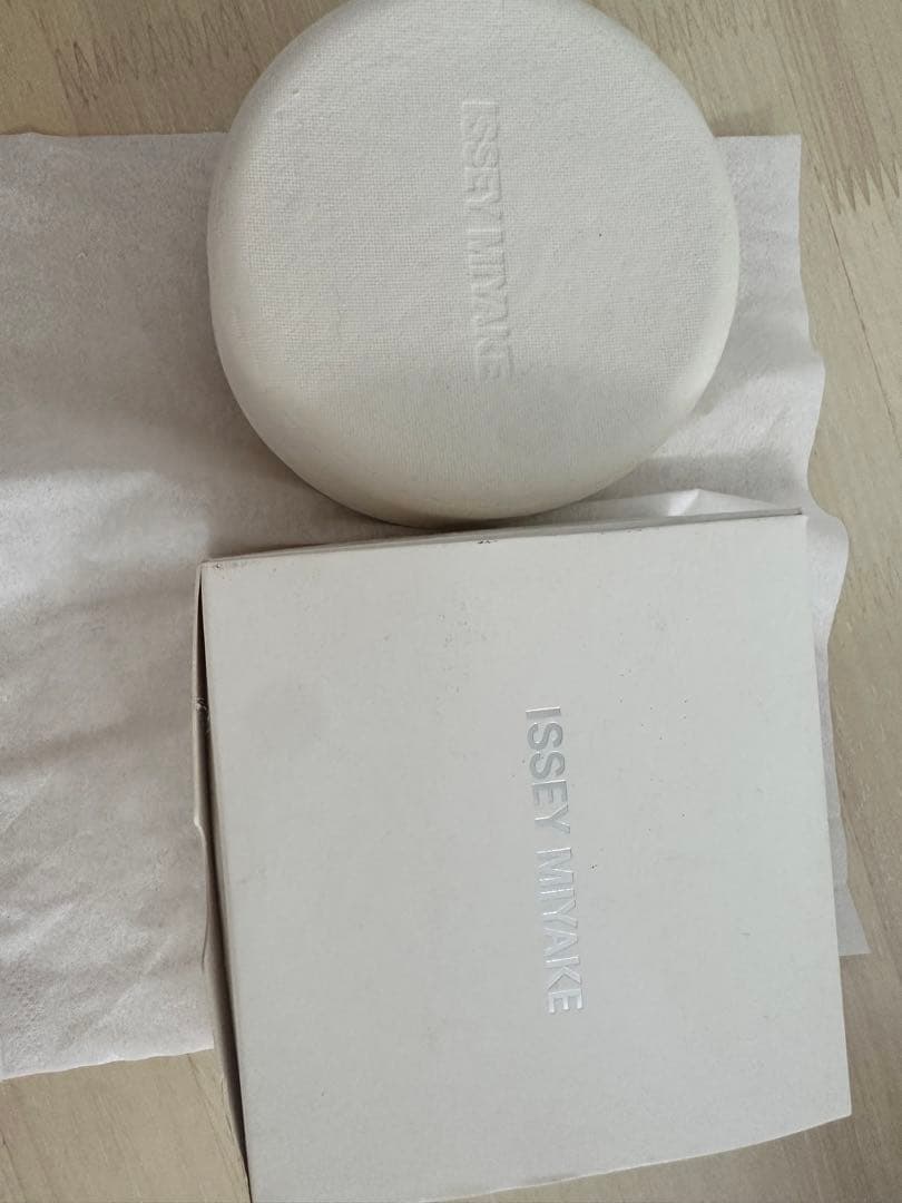 イッセイミヤケ ISSEYMIYAKE ”O“オーNY0W005