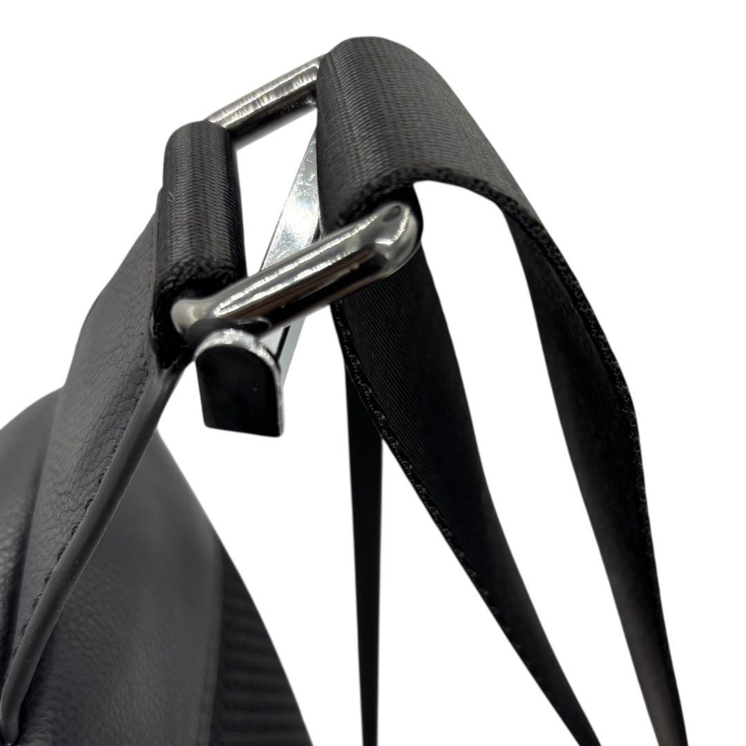 極美品 COACH sling bag Reza black y2k 30