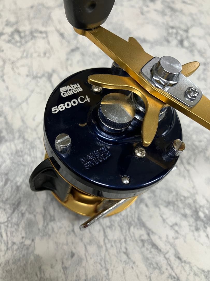 中古 アブガルシア アンバサダー 5600C4 右用ベイトリール ライギョ