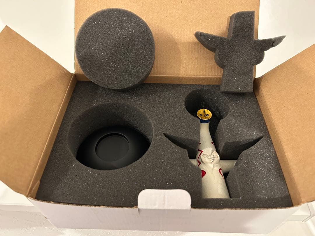 岡本太郎生誕100年特別記念：1/500スケール ポリストーン製彫像 太陽の