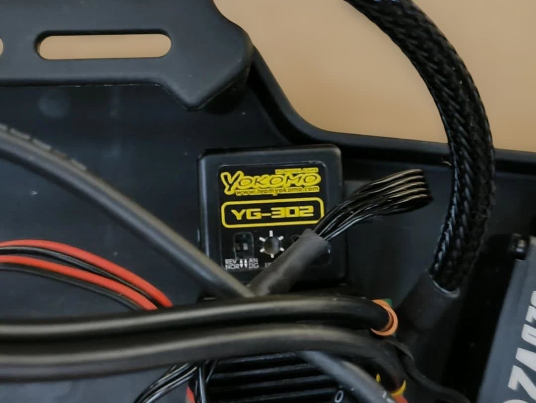 し*ん様 YD-2AC Type-Zベース 神威、BLC50、タイヤ・ホイールつ