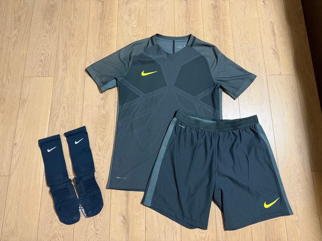 NIKEナイキ エアロスイフト ヴェイパーニット ブラジル代表 DRY-FIT