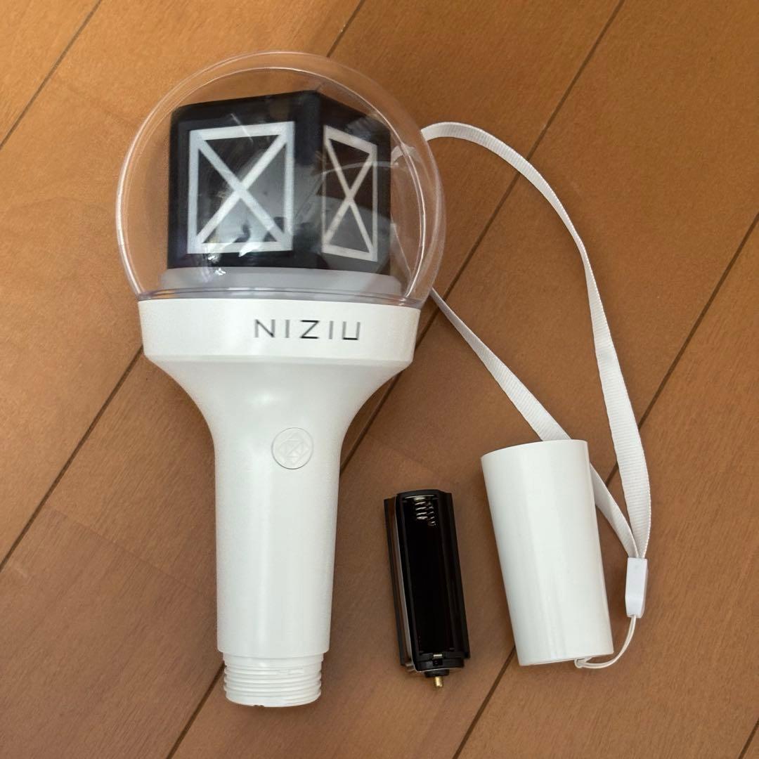 あやと様専用】NiziUグッズ まとめ売り 計13点 - メルカリ