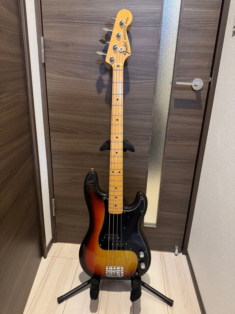 ベース Fender Precision Bass 1976 Fender '76 Precision Bass - ナチュラル / メイプル - ハイパー