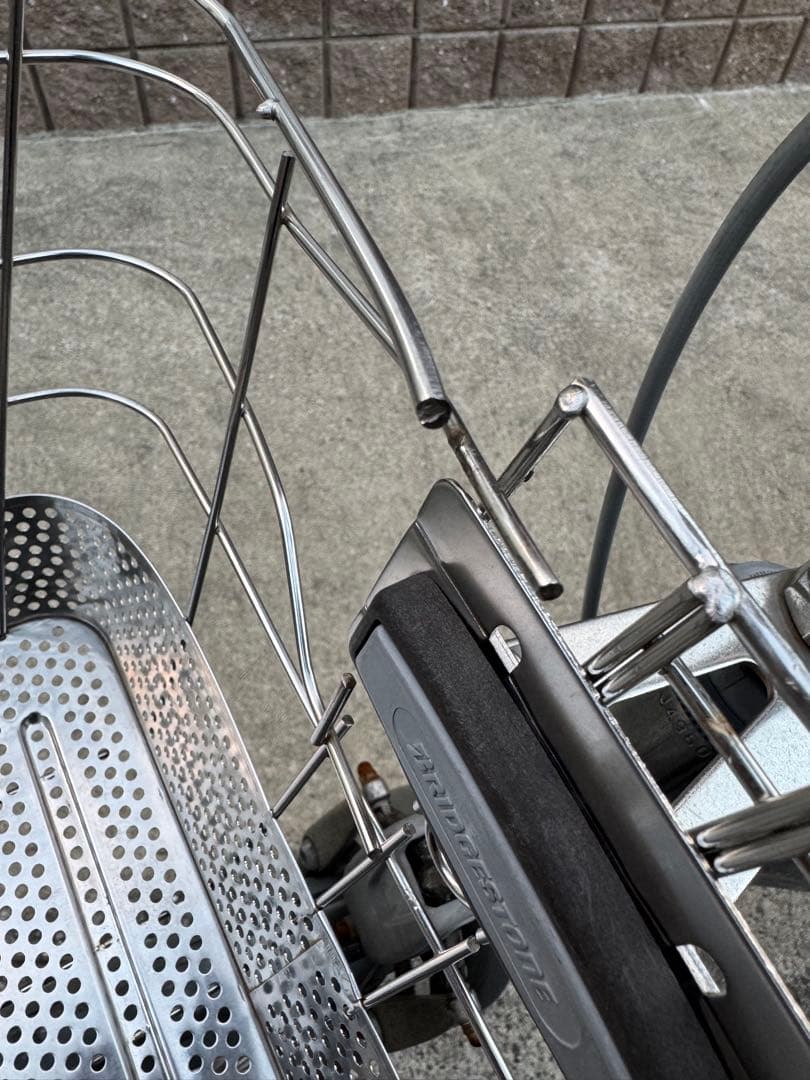 自転車 シルバー 愛知県常滑市引き取り限定