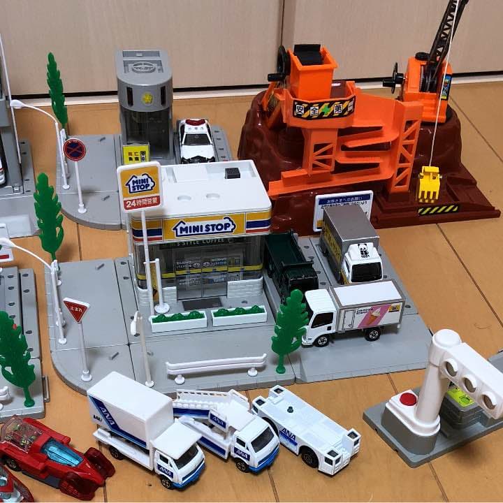 トミカ タウン セット - メルカリ