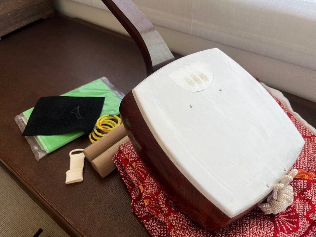 中棹　三味線　紅木　三つ折り　金入　ケース付き 三味線三つ折りケース 新・軽量三つ折ケース/細棹・中棹三味線用/長唄