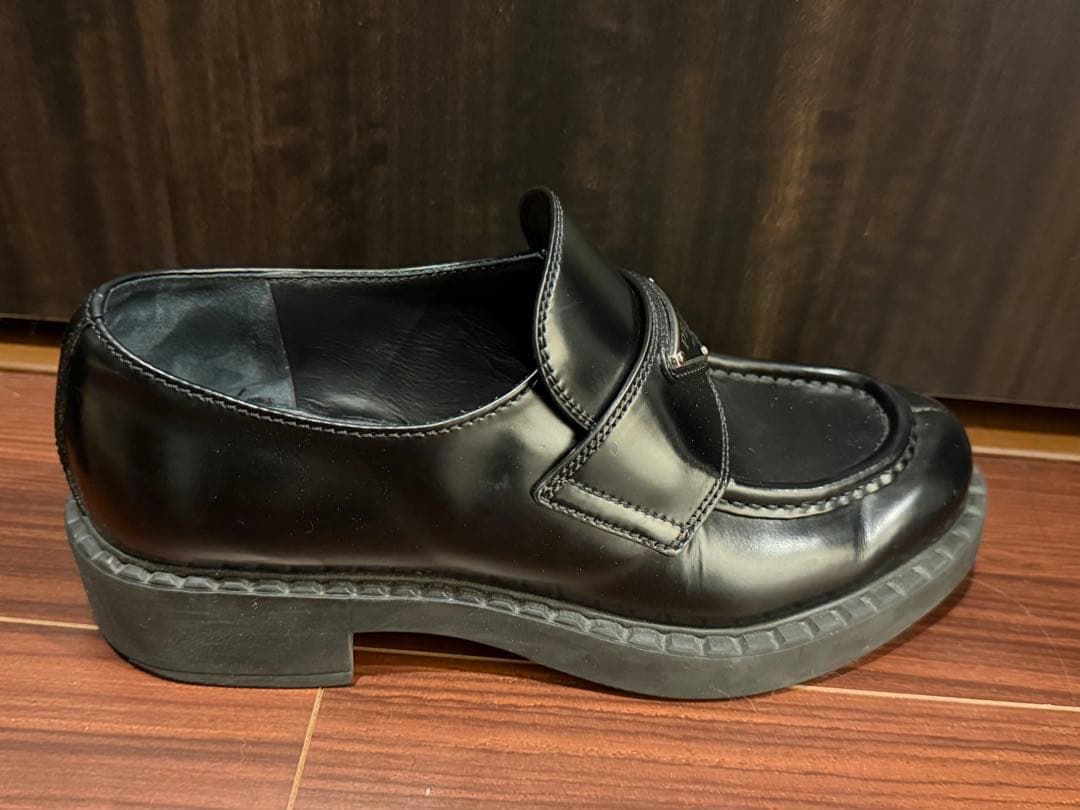 PRADA プラダ チョコレート ブラッシュドレザー ローファー 35.5