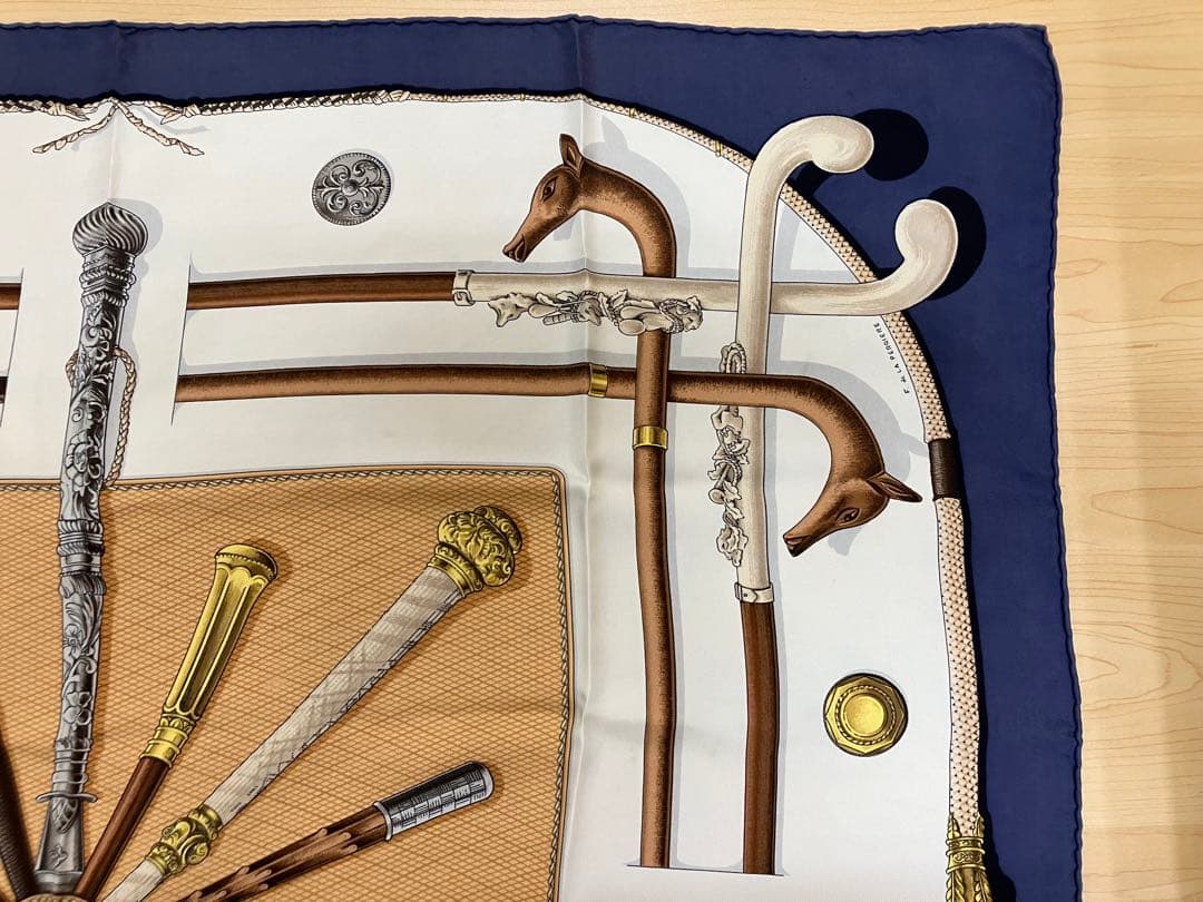 エルメス 杖デザイン シルクスカーフ 約90cm