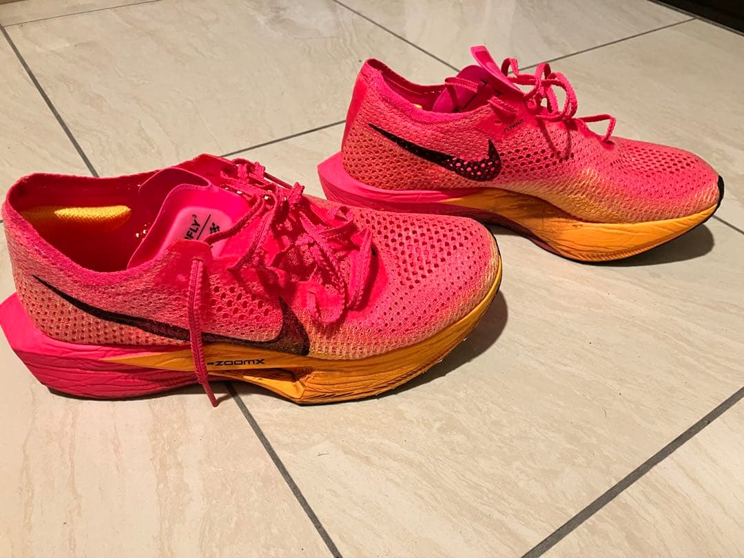 【美品】NIKE ヴェイパーフライ 3 ピンク 26.5cm