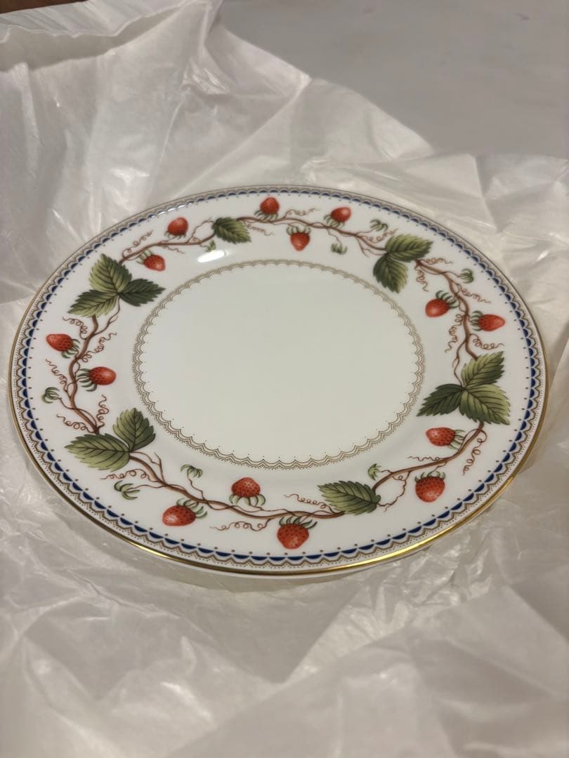 新品未使用】WEDGWOOD3枚セット ワイルドストロベリーアーカイブ