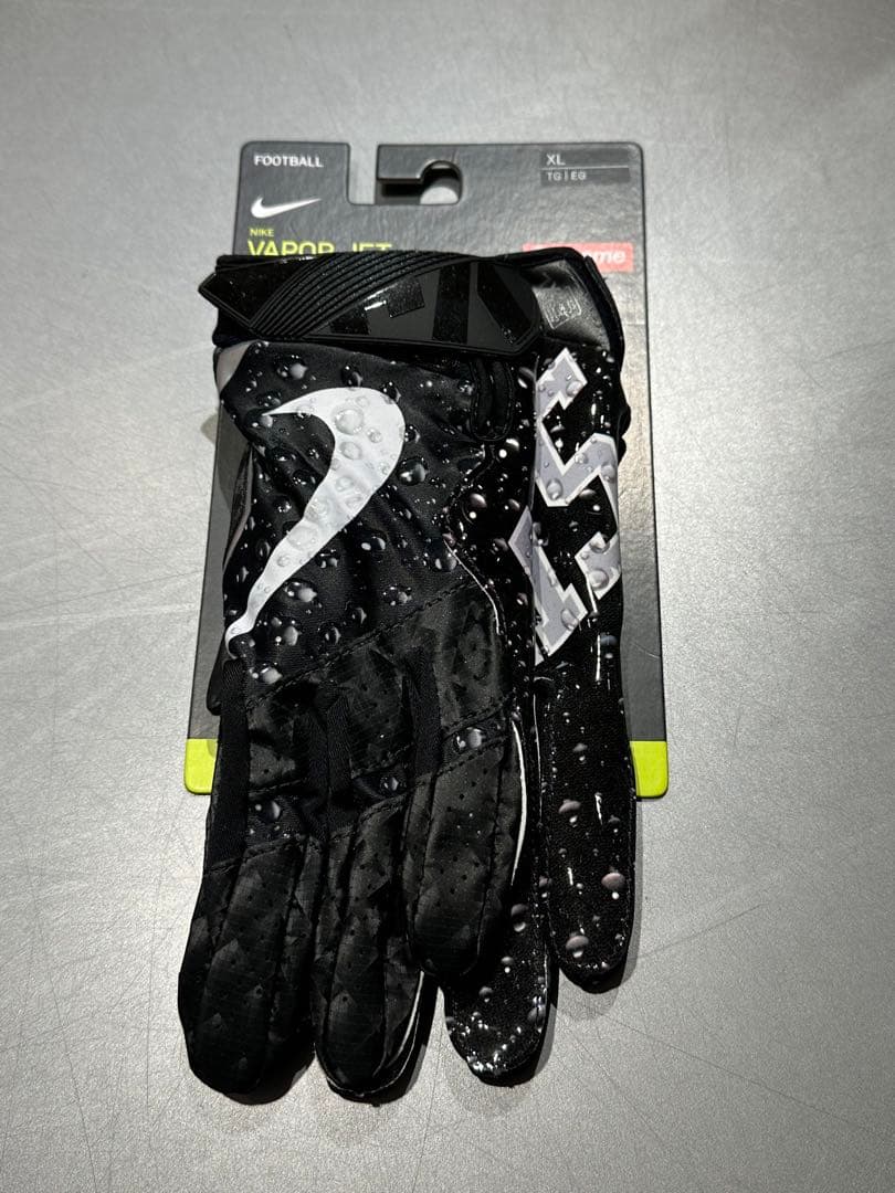 グローブ Supreme Nike Vapor Football Gloves Supreme Nike Vapor Jet 4.0 Football Gloves Size Medium Red FW18
