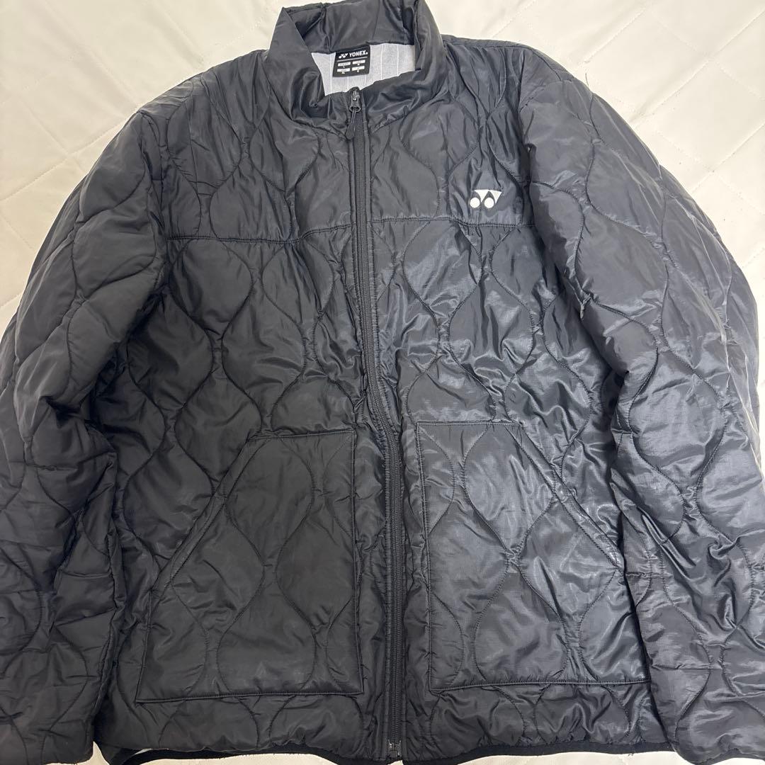 YONEX ヨネックス ユニ中綿ジャケット 90088 ブラック サイズO　美品 YONEX（ヨネックス） バドミントン 中綿ジャケット ユニ 男女兼用