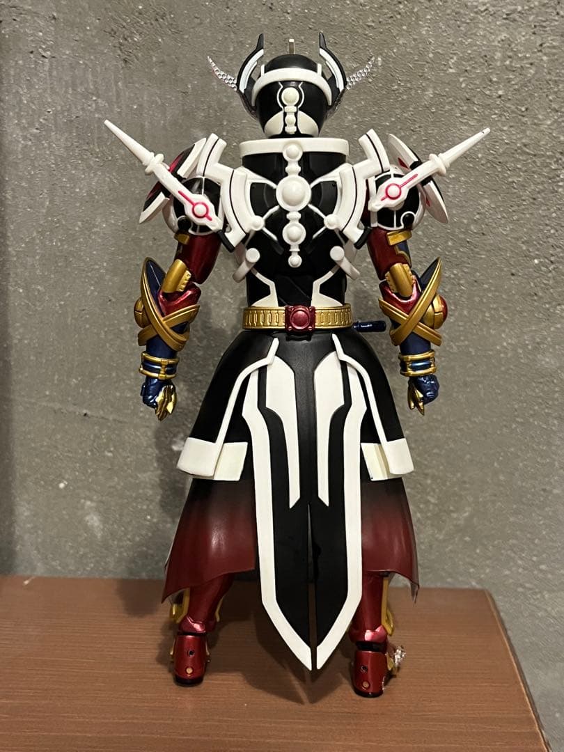 S.H.Figuarts 仮面ライダーエボル ブラックホールフォーム