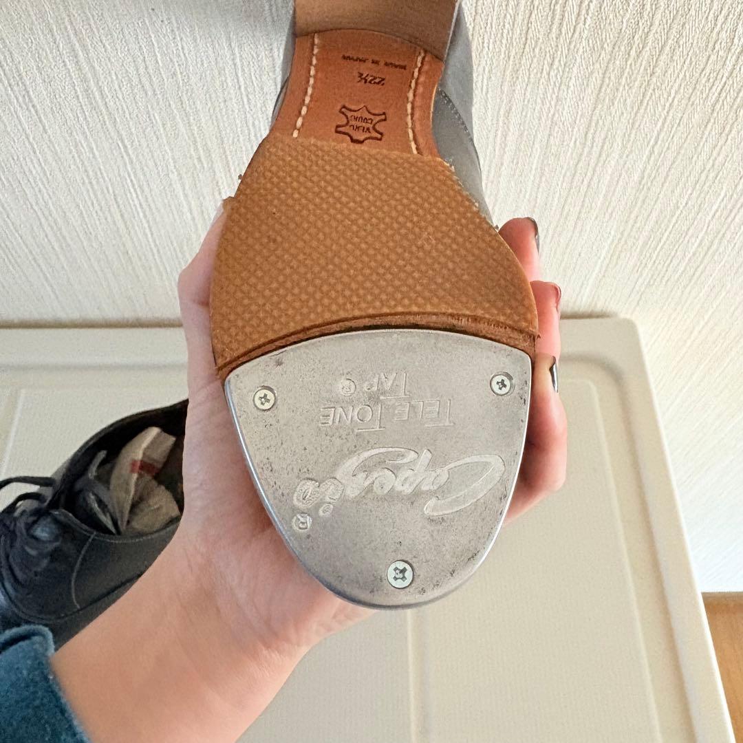 22.5cm 黒 レザータップシューズ 低ヒール