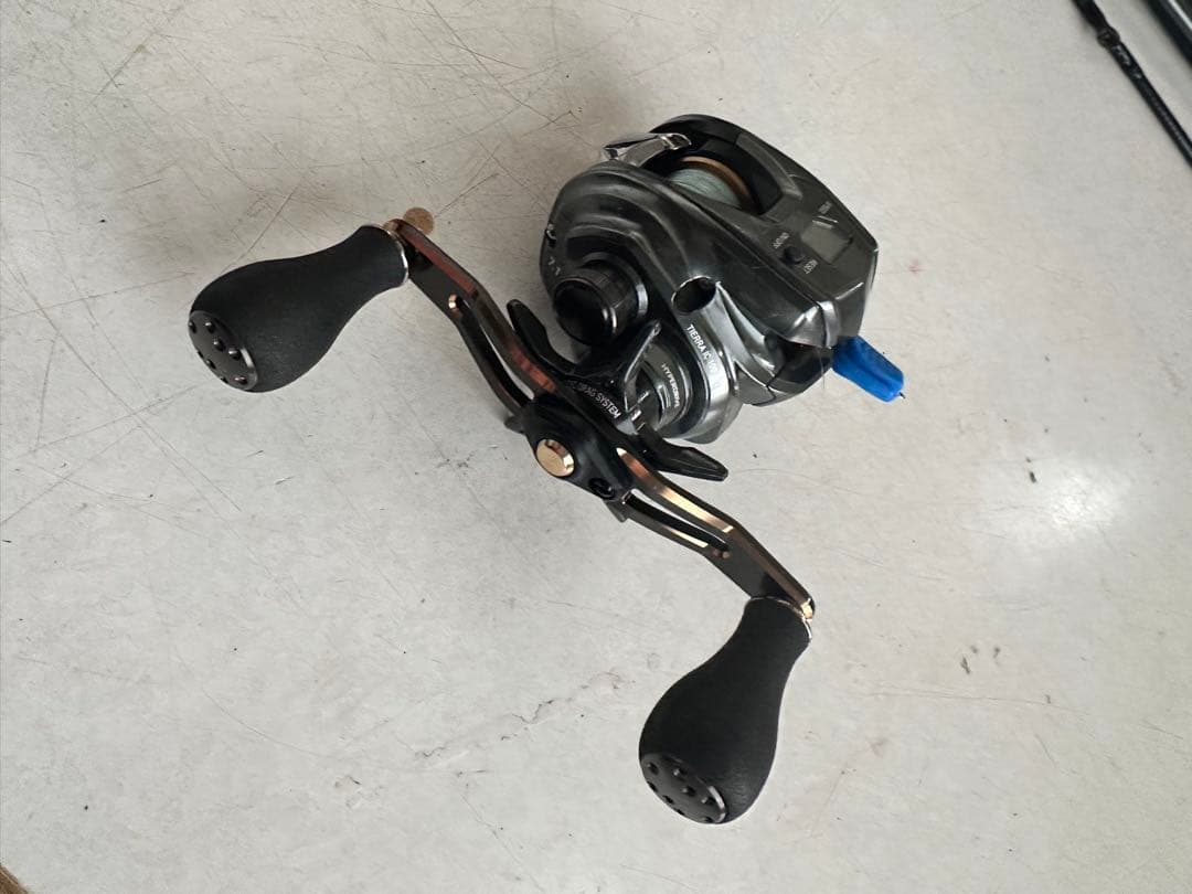 ダイワ ベイトリール ティエラIC 100 値下げしました! - メルカリ