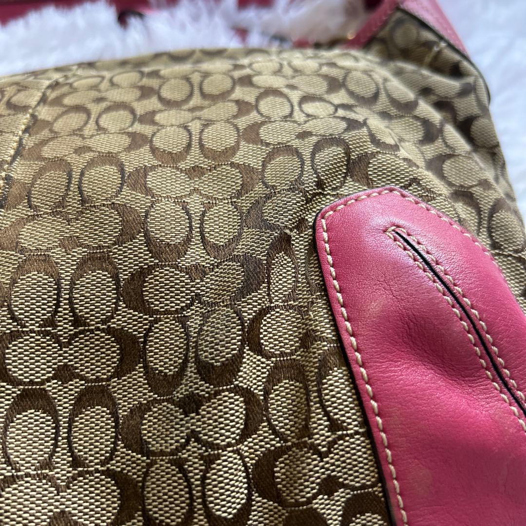 OneMall provides Mercari products: COACH シグネチャー ショルダー