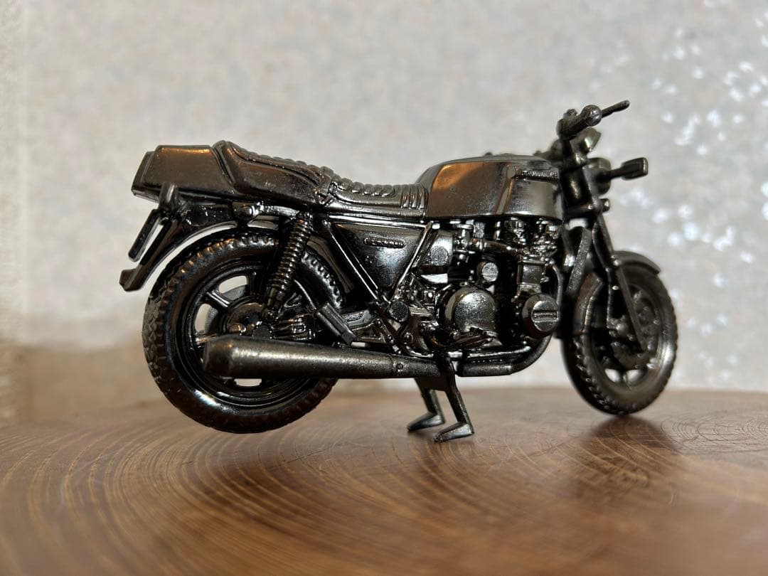 レッドバロン ハーレー100店舗記念フィギュア 世界名車カワサキZ1300