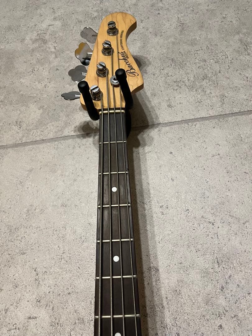 美品 ベース Bacchus universe WJB-330R/CAR