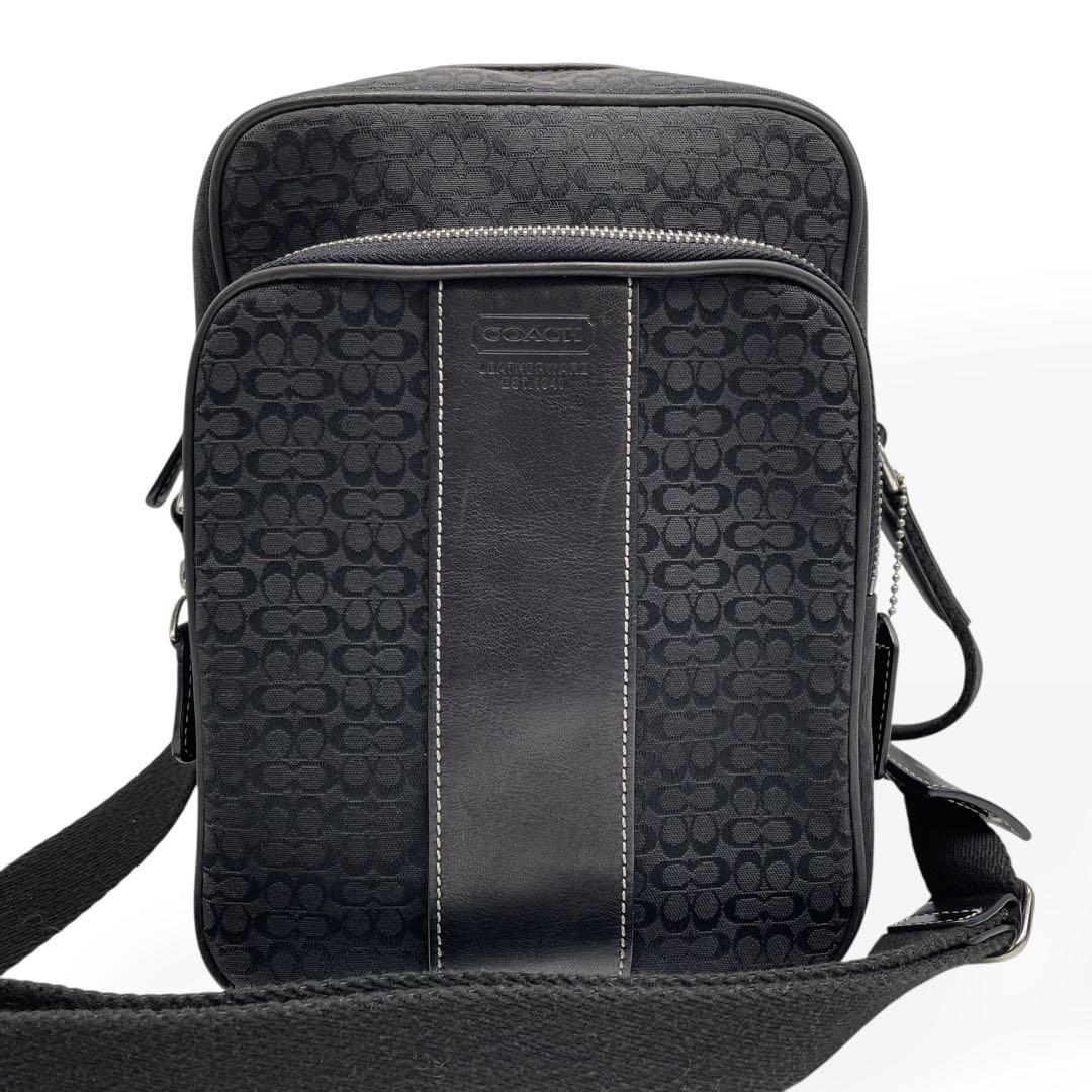 極美品　COACH コーチ　ショルダーバッグ　ミニシグネチャー　男女兼用　黒 COACH（コーチ） 《クーポン配布中》コーチ ショルダーバッグ