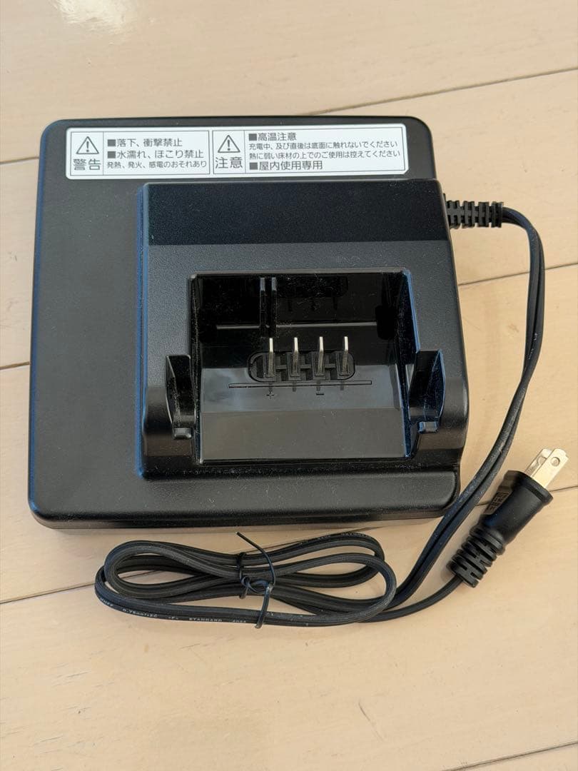 Panasonic NKJ075Z1 電動自転車用充電器 パナソニック Amazon.co.jp: Panasonic パナソニック 電動自転車用充電器 NKJ075Z