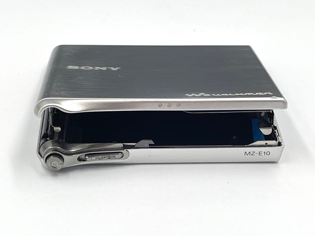 ジャンク SONY MZ-E10 Walkman ポータブルMDプレーヤー