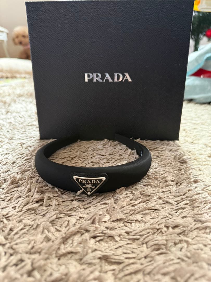 PRADA ヘアバンド F0002 NERO TU カチューシャ 楽天市場】【最大2万円OFFクーポン対象・2/20～2/23限定】PRADA プラダ