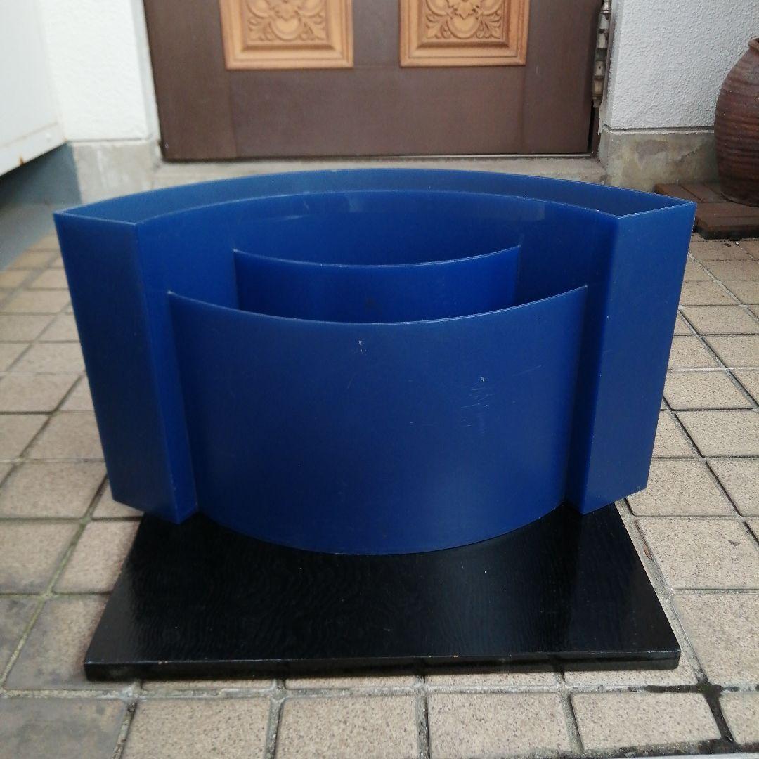 イタリア製　AUTHENTICS　マガジンラック　50cm イタリアから届いた白鳥モチーフのマガジンラック、真鍮製のおしゃれな