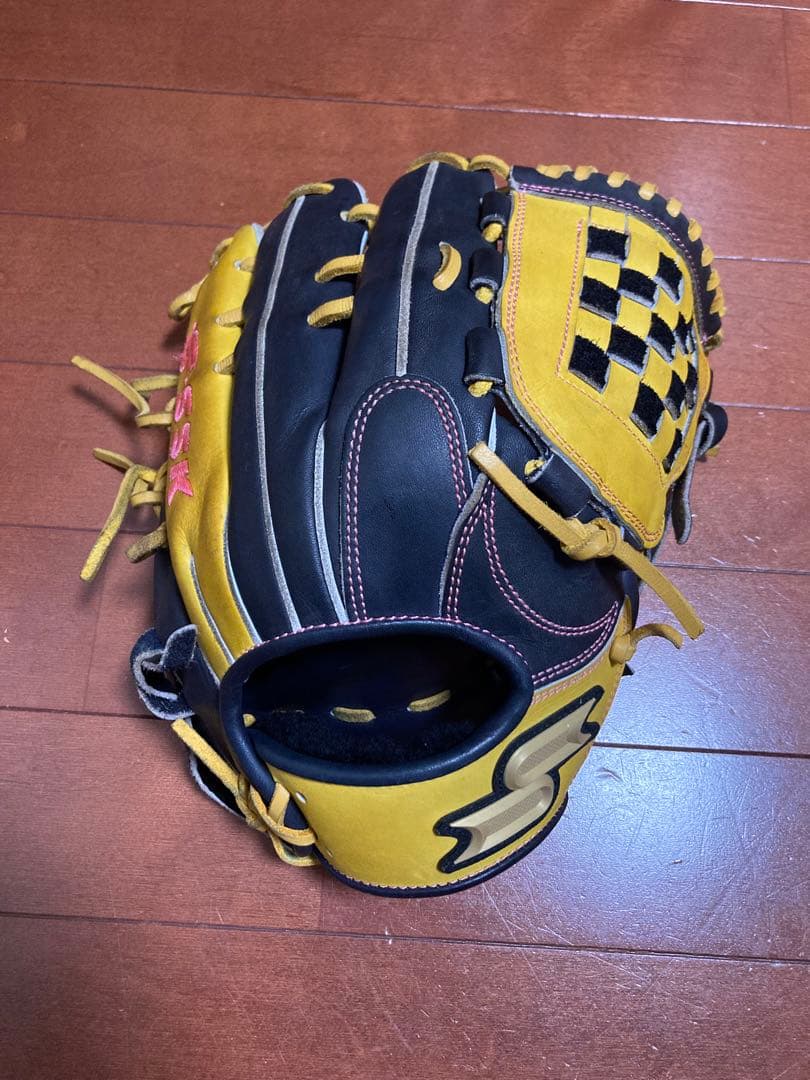 軟式グローブ内野手用SSK オーダーグローブ