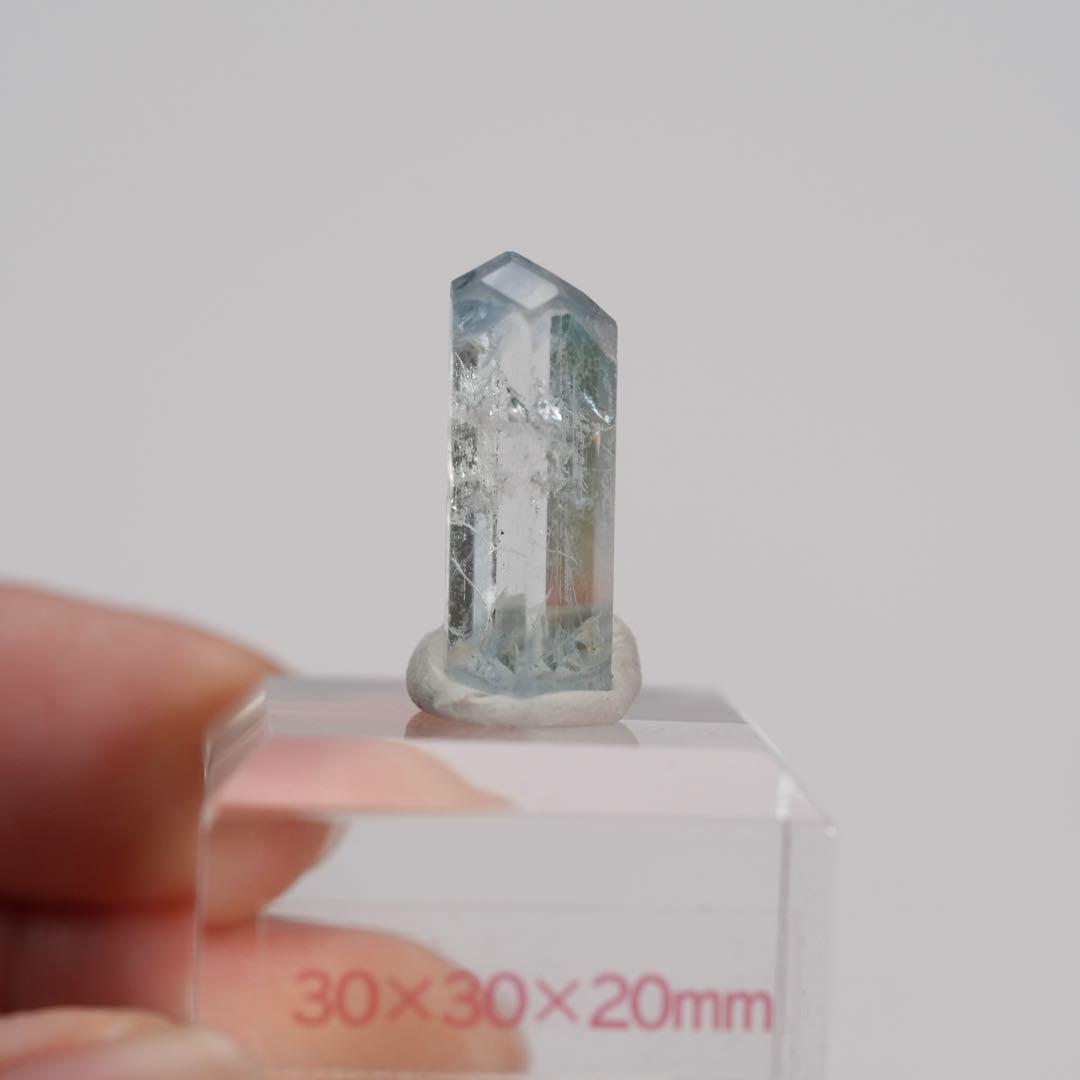 【激レア】【両錐結晶】アルカリベリル(アクアマリン) 23×8×5.5mm