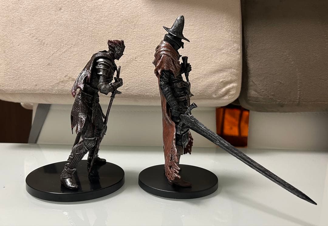 ダークソウル 深淵の監視者 20cm 王たちの化身 18cm フィギュアセット