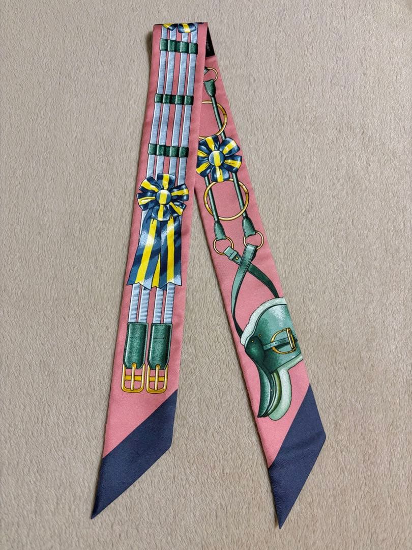 HERMES ツイリー jumping ピンク 中古・古着通販】HERMES (エルメス) ツイリー ピンク｜ブランド・古着