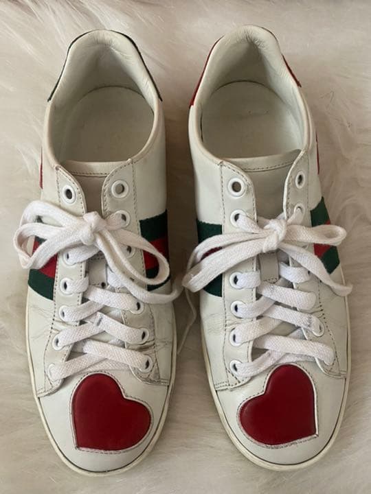 GUCCI エースエンブロイダリーハートスニーカー