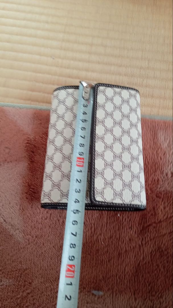 CELINE 二つ折り財布 ロゴパターン未使用品|mercariメルカリ官方指定