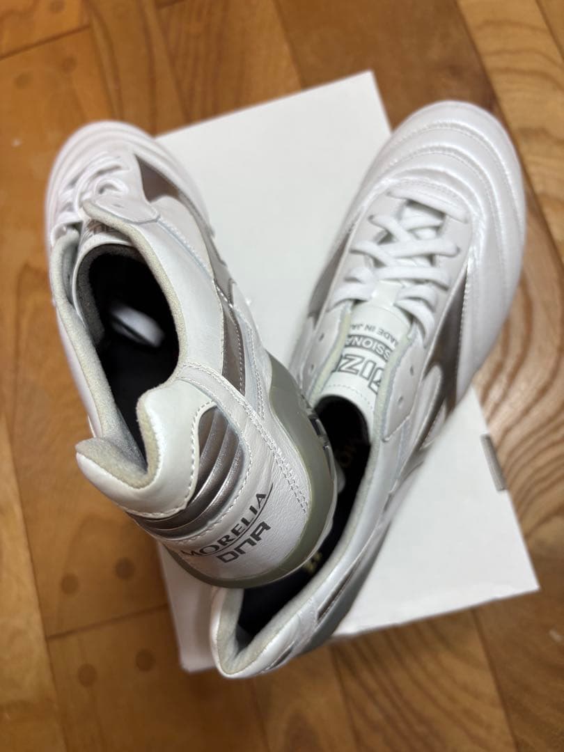 新品　超激レア　超限定品　ミズノ　モレリア DNA JAPAN 27.5cm