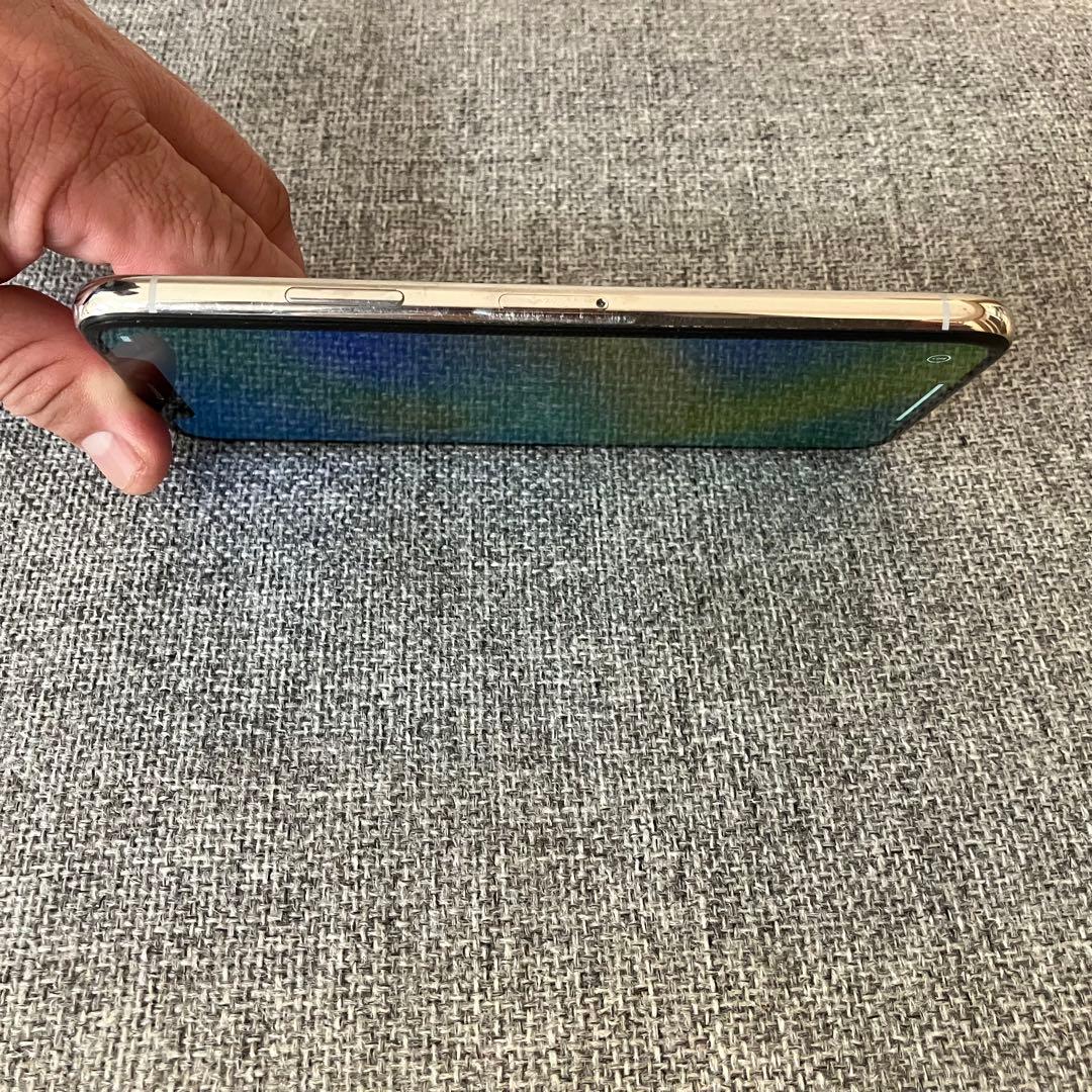 iPhone X 64GB 画面割れ有り 動作正常