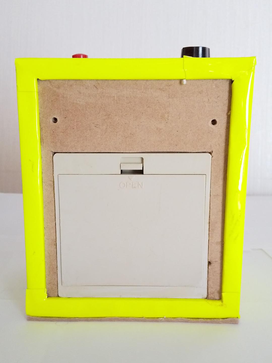 ハンドメイド 8曲記憶オルゴール ネオンイエロー