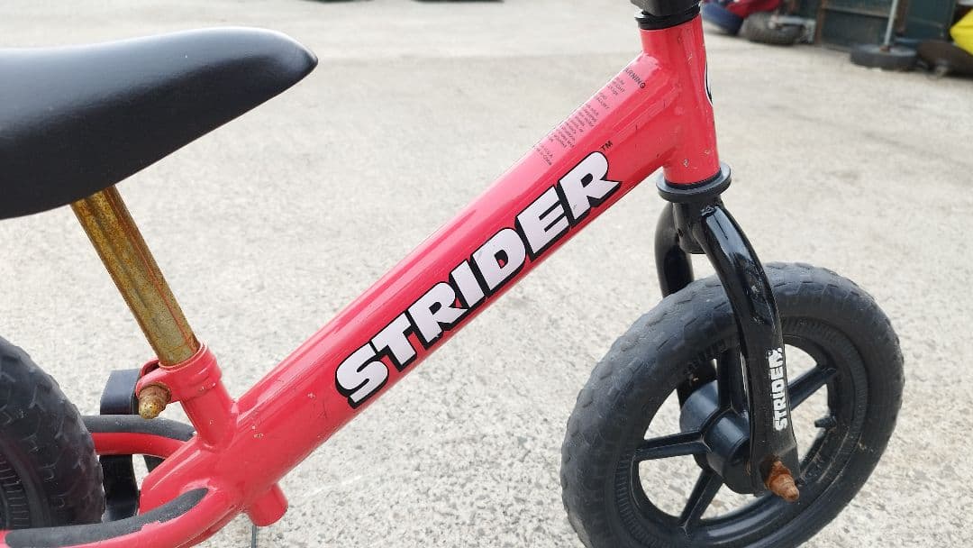 STRIDER 赤 スタンド付きsokaᵕ̈*プロフ必読】STRIDER ストライダー