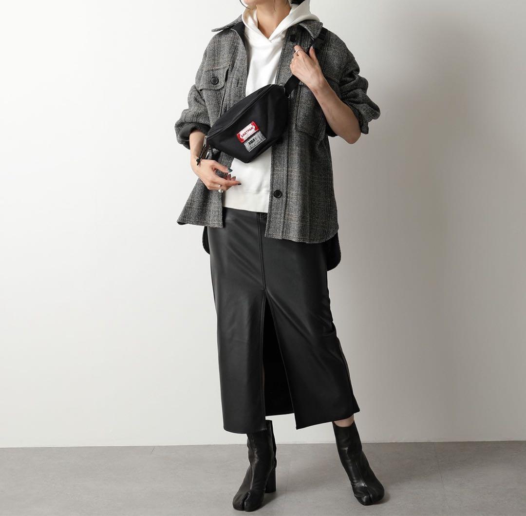 EASTPAK MM6 ボディバッグ ウエストポーチ リバーシブル エムエム6 メゾン マルジェラ×イーストパックのコラボバッグ
