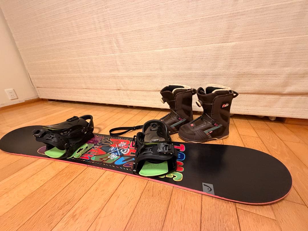 スノーボードセット（ブーツ・バインディング付）ボード138cm ブーツ24cm スノーボードセット（ブーツ・バインディング付）ボード138cm ブーツ